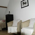 圣乔治度假屋 *